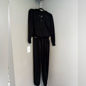 Black Nike tracksuit - pants and sweatshirt
